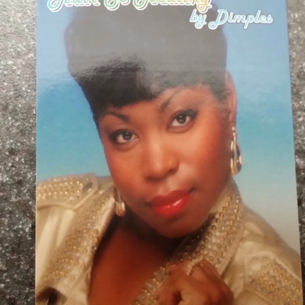 Meet your Posher, Dimples